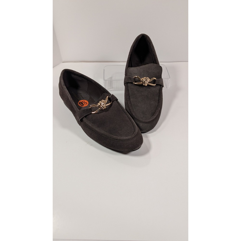 Tahari Womens Suede Loafers Dark Brown Gold Knot Detail Flats Size 9.5